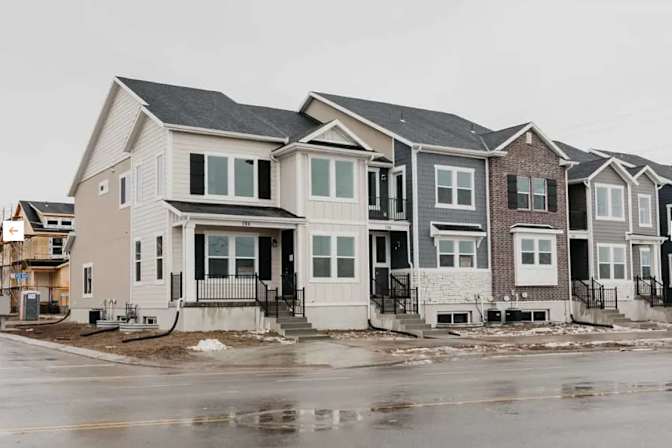 Completed Lehi townhomes street view